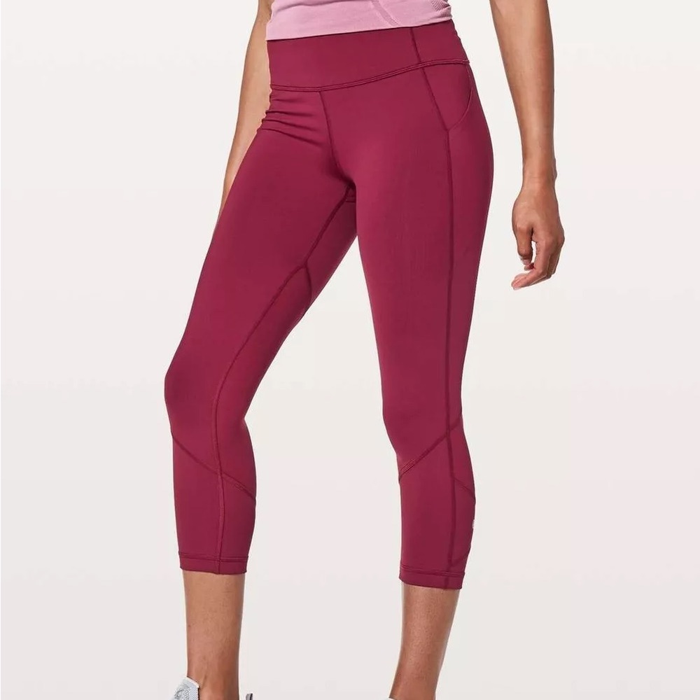 LULULEMON Pace Rival mid rise crop 22” ruby wine